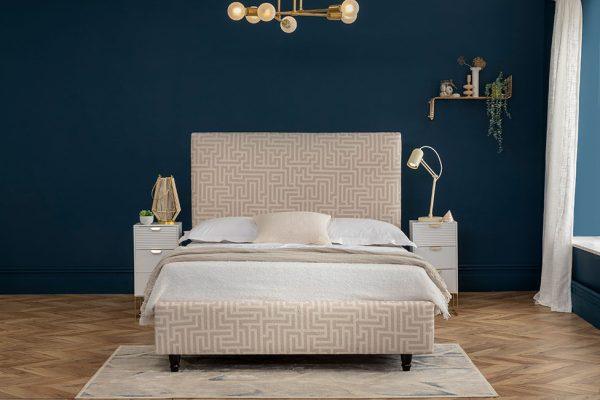 Maze Teddy Ivory Cavalier Bed