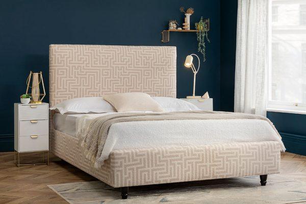 Maze Teddy Ivory Cavalier Bed