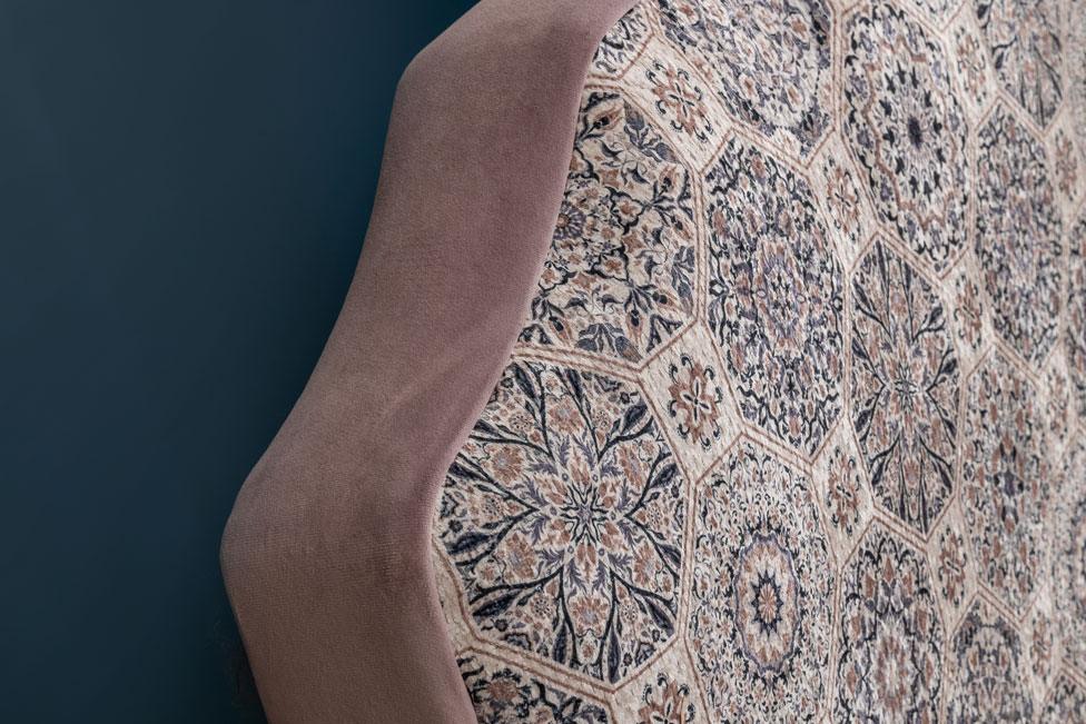 The Medallion Monochrome Full Bed - Image 7