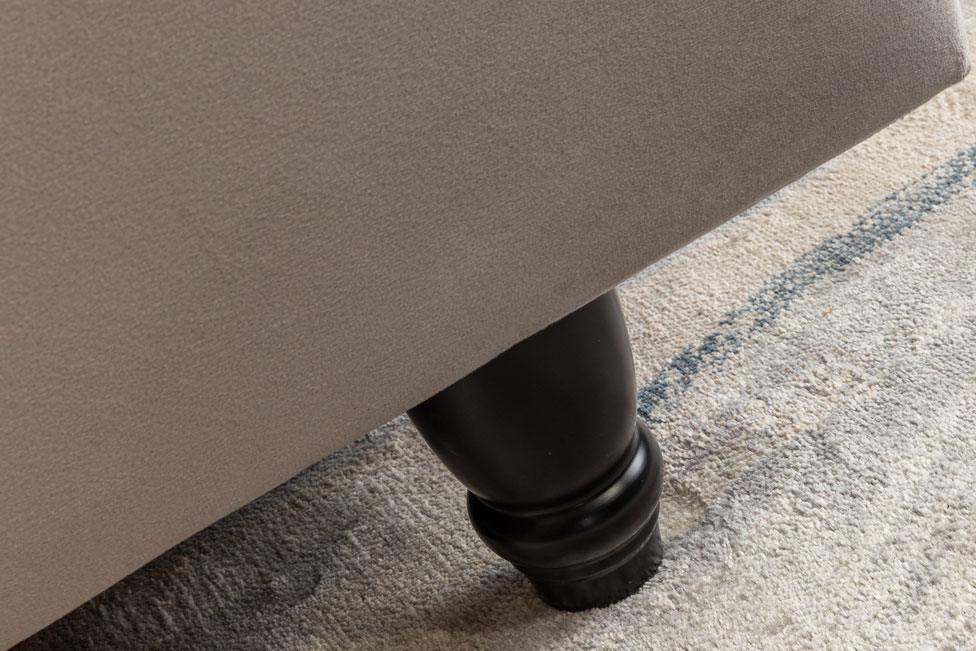 The Medallion Monochrome Bed - Image 6