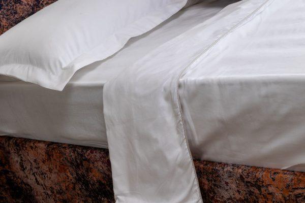 The Mineral Copper Mirror Bed