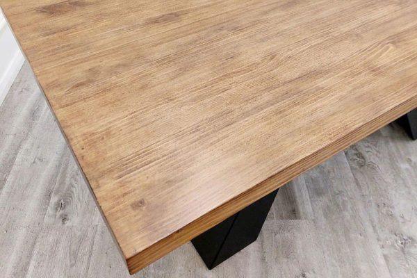 Axel 1.8 Dining Table