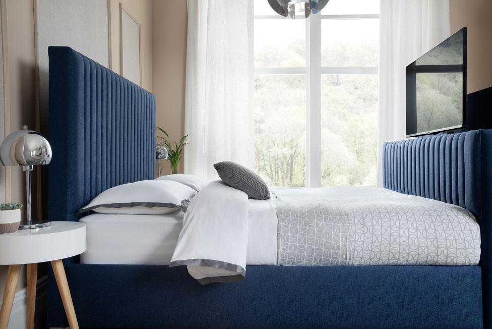Designer Dreamor TV Bed - Image 2